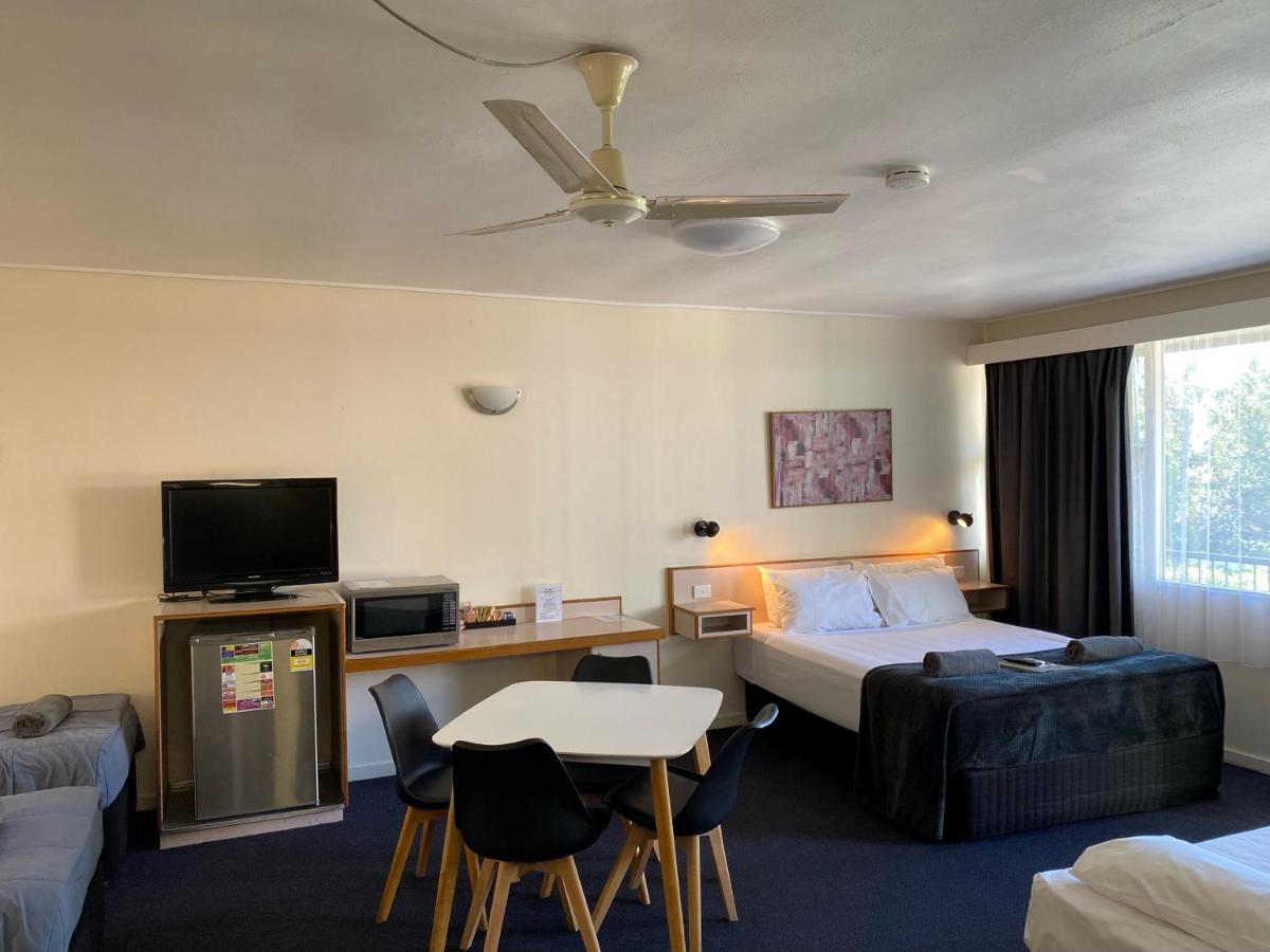 Mid City Motor Inn Mackay Exteriör bild